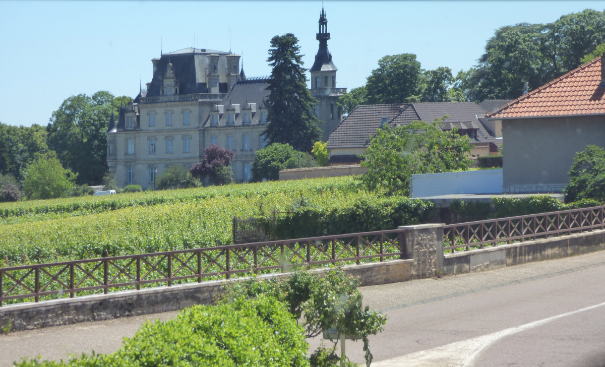 Malerische Weinregion zwischen Côte d'Or und Saône-et-Loire